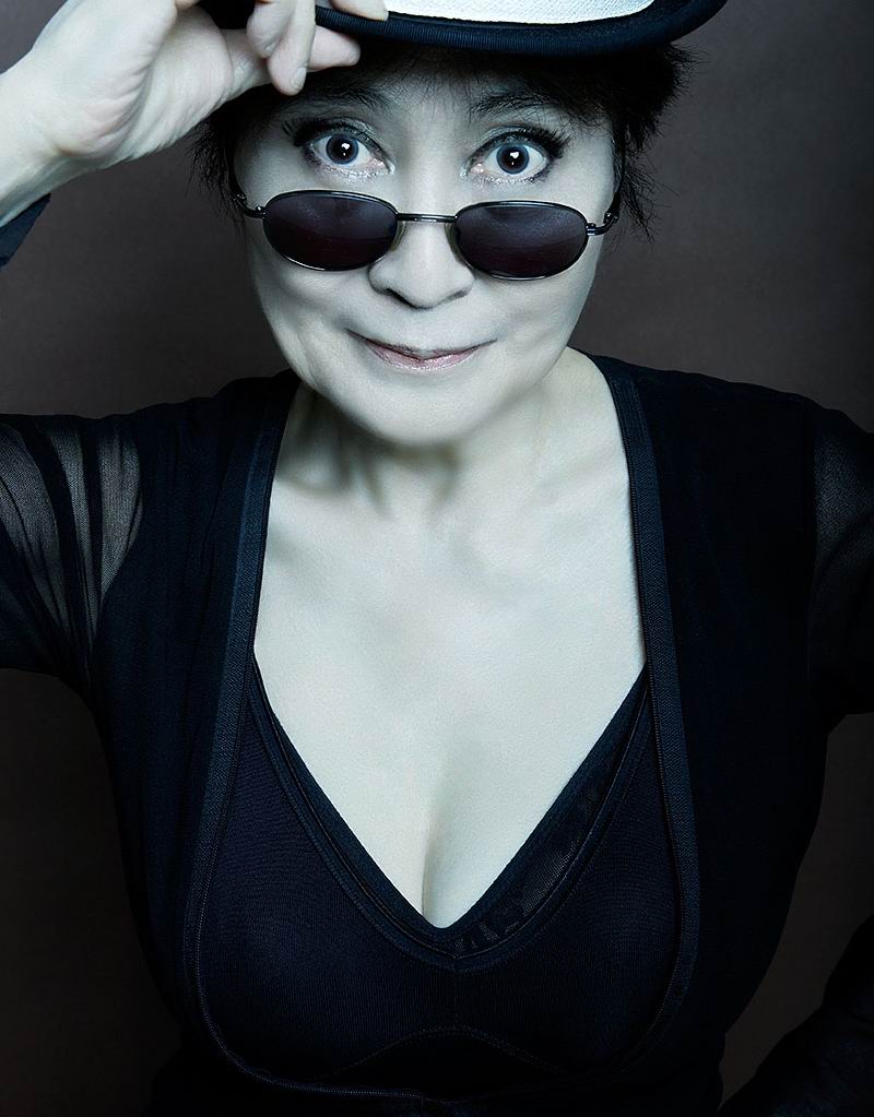 Yoko Ono Photo 4